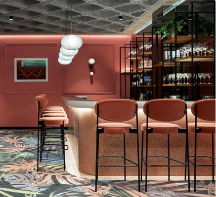 Dobra cena. New Arrival Wholesale Cheap Modern Design Velvet Fabric Dining Chairs Tall Bar Chair w Internecie